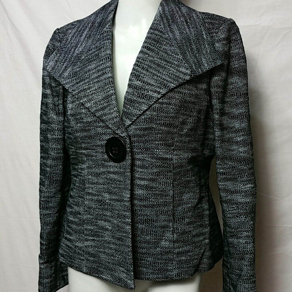 Liz Claiborne New Size 10P Blazer